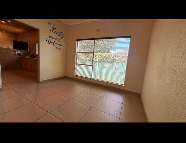 4 BEDROOM HOUSE FOR SALE IN KIBLER PARK